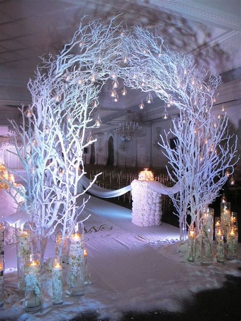 Awesome 37 Awesome Winter Wonderland Wedding Decoration. More at https ...