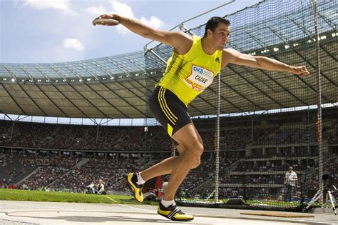 Discus Throw – The Rules – Physicalguru.com