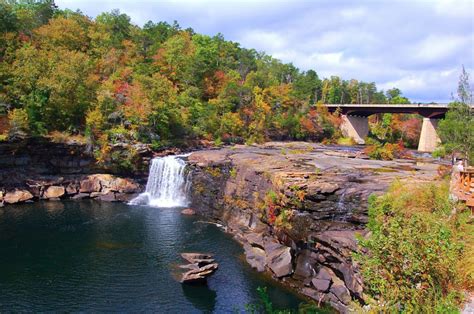 Little River Falls In Alabama Will Be Surrounded By Beautiful Fall Colors