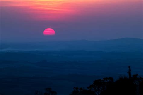 Scenic Sunset over Mountains in Winter · Free Stock Photo