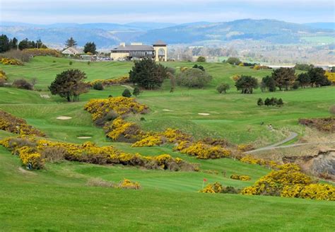 Wicklow Golf Club: 2 Green Fees