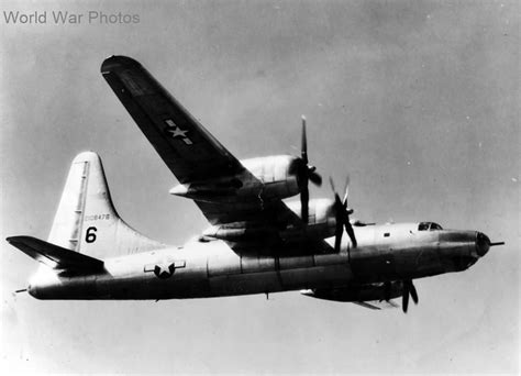 B-32 Dominator 42-108476 in flight | World War Photos