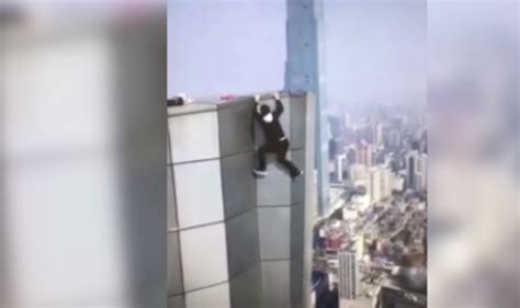 Chinese 'Rooftopper' Wu Yongning Films His Own Death as He Falls From Skyscraper: Watch Video ...