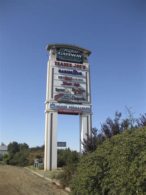 Outdoor Billboard Signs - Northern & Southern California - Terra Realty Advisors