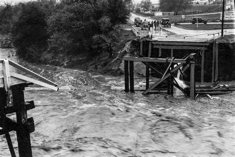 Rare Historical Photos of The Los Angeles flood of 1938