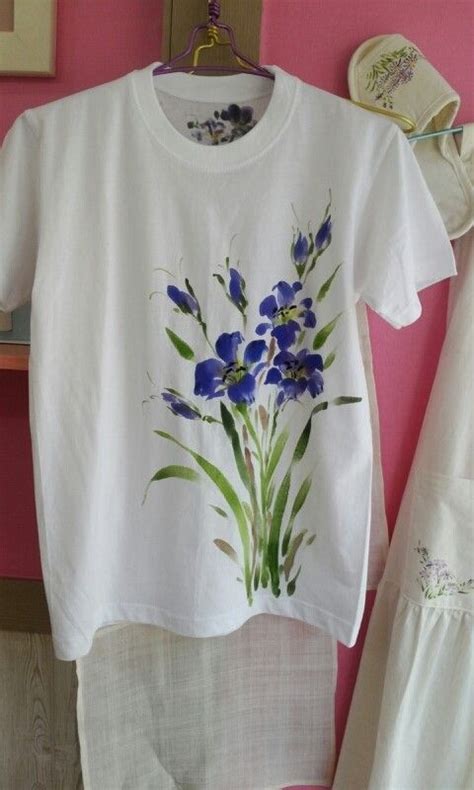 0번째 이미지 | Fabric paint shirt, T shirt painting, Painted clothes