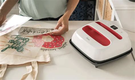 Cricut Easy Press Review: Features & Projects