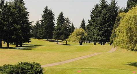 Allenmore Public Golf Course in Tacoma, WA | Presented by BestOutings