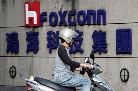 Vietnam says Taiwan's Foxconn starts factory to make displays By Reuters