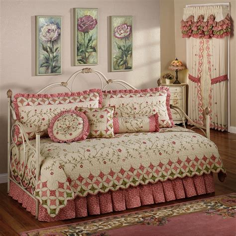 Daybed bedding sets clearance - 20 attributions to the realisation of ...