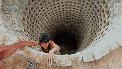 Egypt floods Gaza tunnels cutting vital lifeline