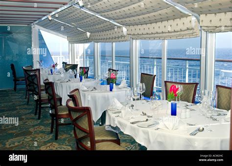 The dining room restaurant on the cruise ship Norwegian Sea Stock Photo, Royalty Free Image ...