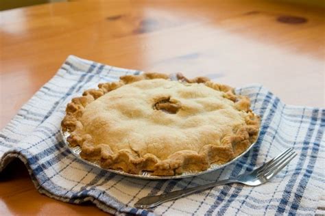 Pie Crust Tips and Tricks | ThriftyFun