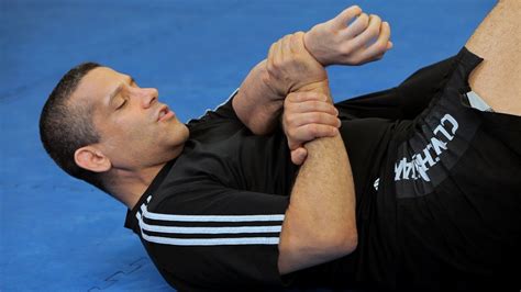 How to Do a Traditional Kimura from Guard | MMA Submissions | Brazilian jiu jitsu, Mma