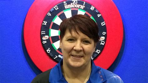 Lisa Ashton wins women's qualifier to seal place at PDC World Darts ...