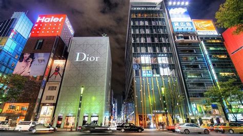 Two Best Areas for Designer Fashion Shopping in Tokyo - Unique Japan Tours