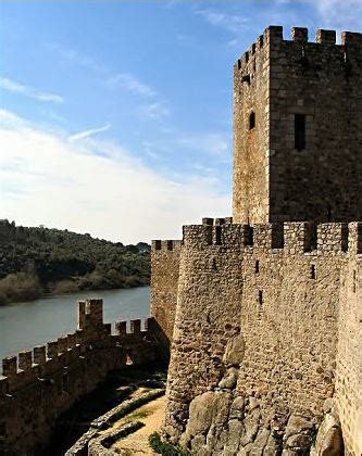 bensozia: Almourol Castle