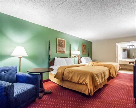 Clarion Hotel Branson - 2024 Specials & Discounts - Branson Travel Office