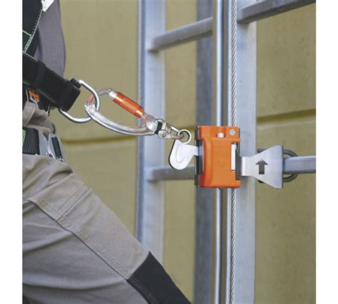 Miller Vi-Go Ladder Climbing Safety System with Automatic Pass-Through ...