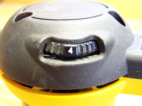 Dewalt Random Orbital Sander Power Tool Review - Tools In Action - Power Tool Reviews