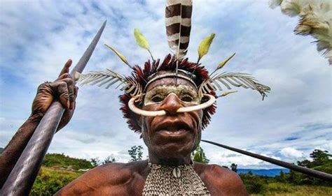 Stunning pictures of one of world's most hidden tribes | World | News | Express.co.uk