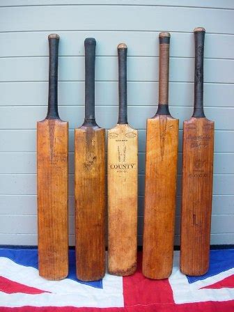 ANTIQUE WOODEN WILLOW CRICKET BAT