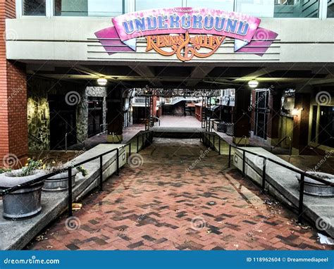 The Underground in Atlanta, GA Editorial Stock Image - Image of excitement, tourists: 118962604