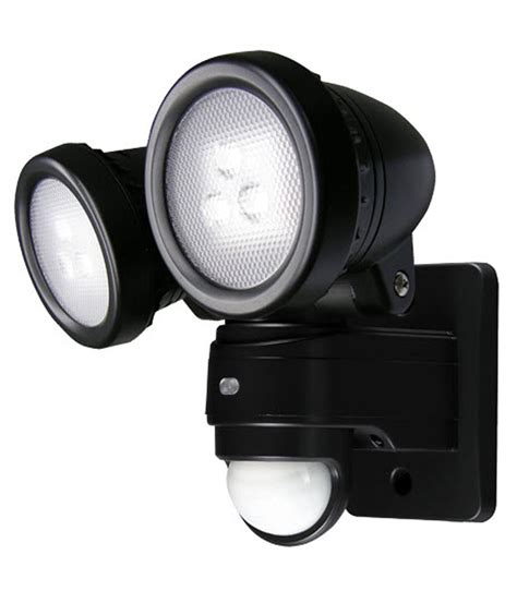 10 benefits of Led outdoor sensor light - Warisan Lighting