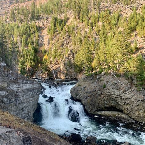 Big Sky & Yellowstone | Montana Adventures – Val the Backpacker