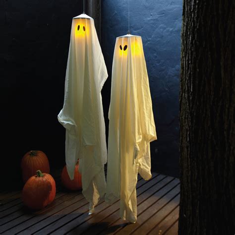 How to Make Spooky Ghost Lanterns for Halloween - Parade