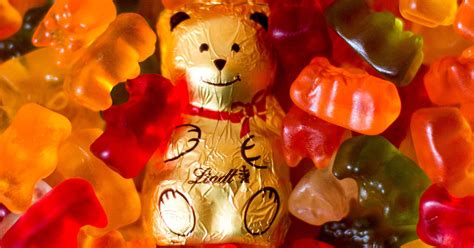 German gummy bear wins battle against Swiss teddy - CBS News