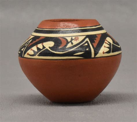 CHEMEHUEVI INDIAN POTTERY OLLA ( TERESA WILDFLOWER )