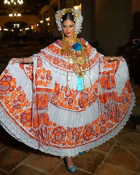 Polleras Panamá | Traditional outfits, Panama clothing, Colorful dresses