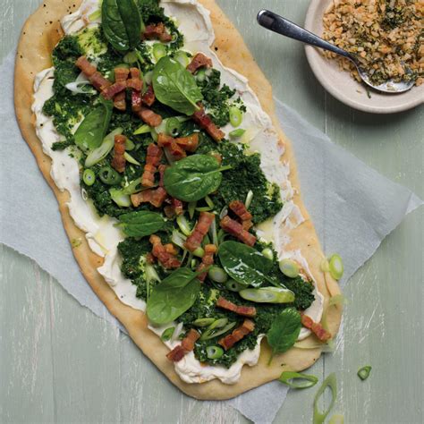 Spinach, cream cheese and bacon flatbread - MyKitchen