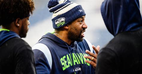 Steelers hire Seahawks' Aaron Curry as inside linebackers coach - CBS Pittsburgh