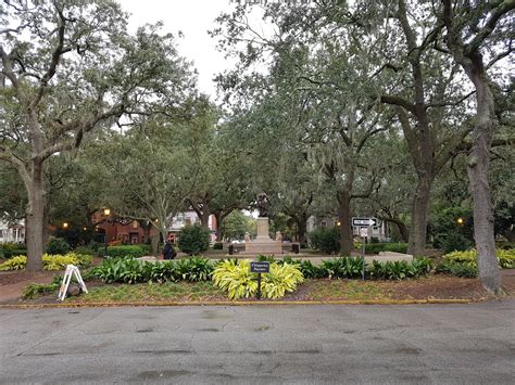 Forrest Gump bench scene - Savannah, Georgia | movie / film / TV location