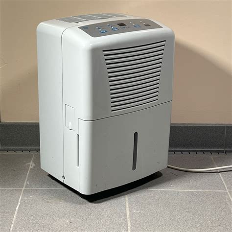 GE DEHUMIDIFIER