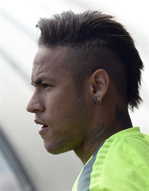 26 Neymar Hairstyles and Haircuts Inspirations