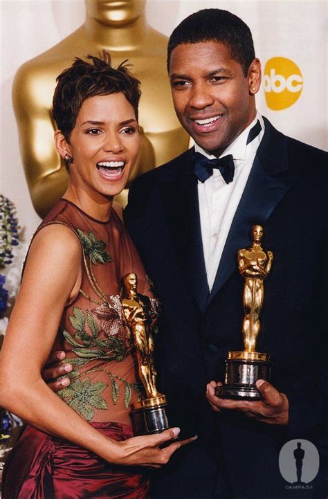 Beautiful people Denzel Washington and Halle Berry at event of The 74th ...