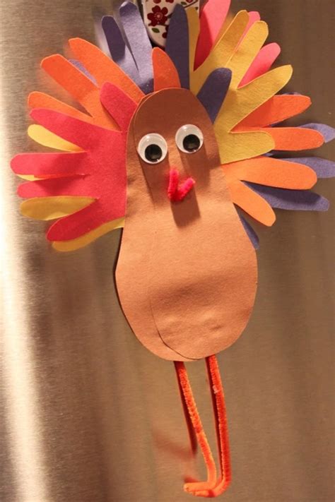 35 Easy Thanksgiving Crafts for Kids to Try