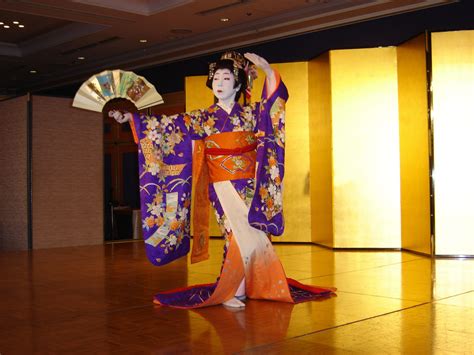 Kabuki Theater Costumes | Japanese Theatre Costumes | masks-noh-kabuki wardrobe | Pinterest