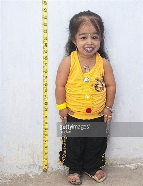 Meet 23-year-old Jyoti Amge, the Smallest Living Woman in the World Who is Now Married (Photos)