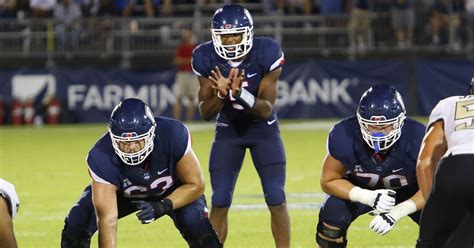 UConn Huskies Football To Honor 20 On Senior Day - The UConn Blog