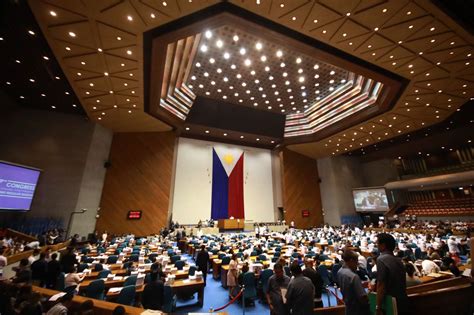 House approves draft federal constitution on 2nd reading