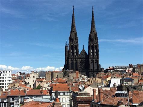 Clermont-Ferrand Cathedral in France - Built entirely of black lava stone : r/ArchitecturePorn