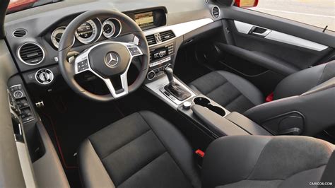 2013 Mercedes-Benz C250 Sedan Sport Package Plus - Interior | Caricos