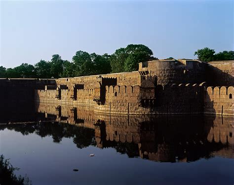 Visit The Vellore Fort in Vellore - Every Detail You Need to Know - Yatra.com