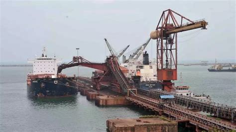 Essar Ports' cargo traffic up 25% in FY17 - The Hindu BusinessLine