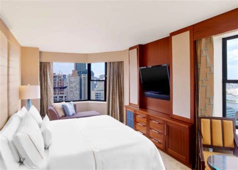 6 BEST HOTELS at JFK AIRPORT - Near Terminal