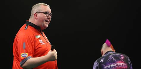 Bunting 'enjoying the ride' at Mr Vegas Grand Slam of Darts | PDC